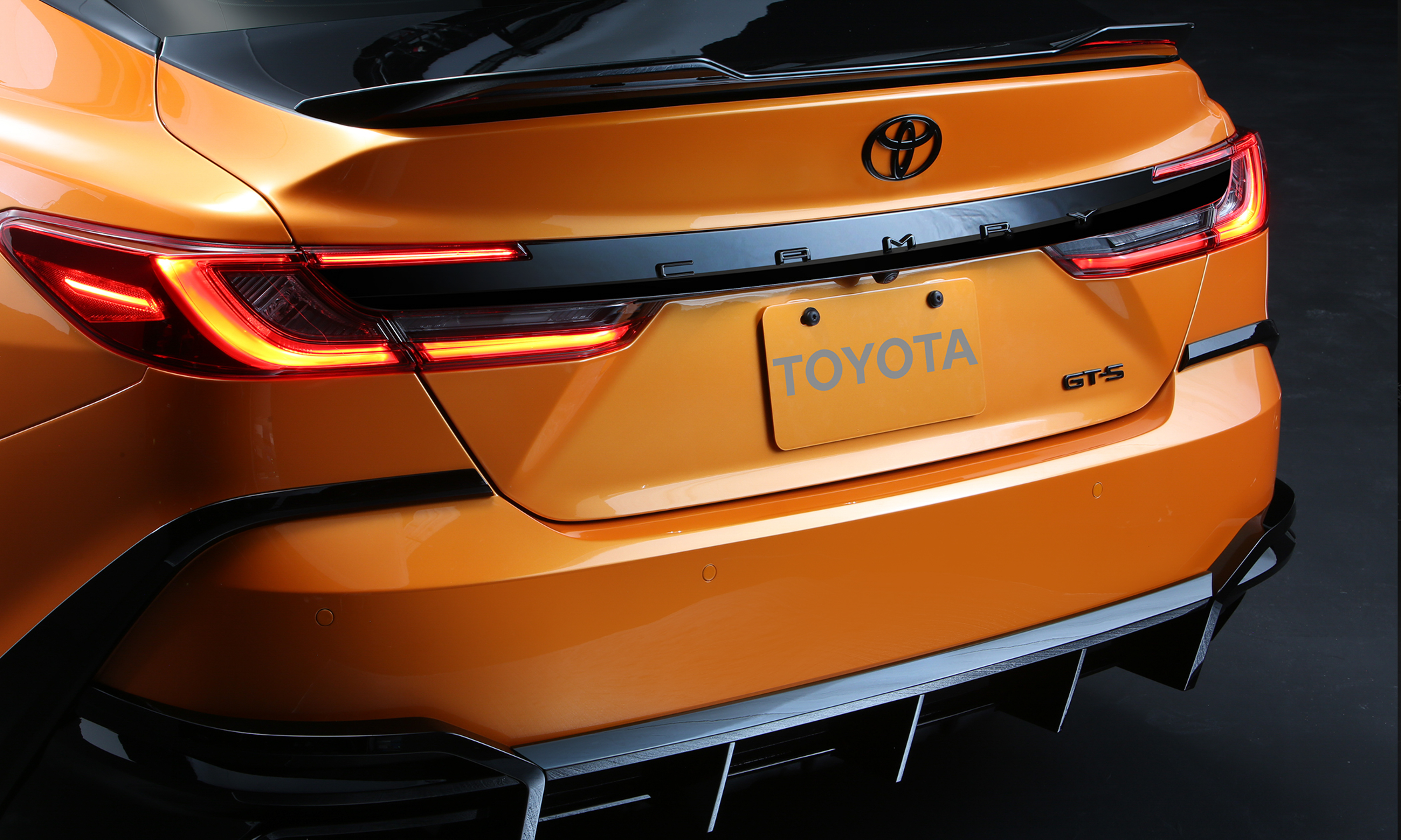 Exterior details Toyota Camry GT-S