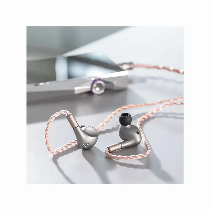 Luna headphone drivers for accurate sound reproduction
