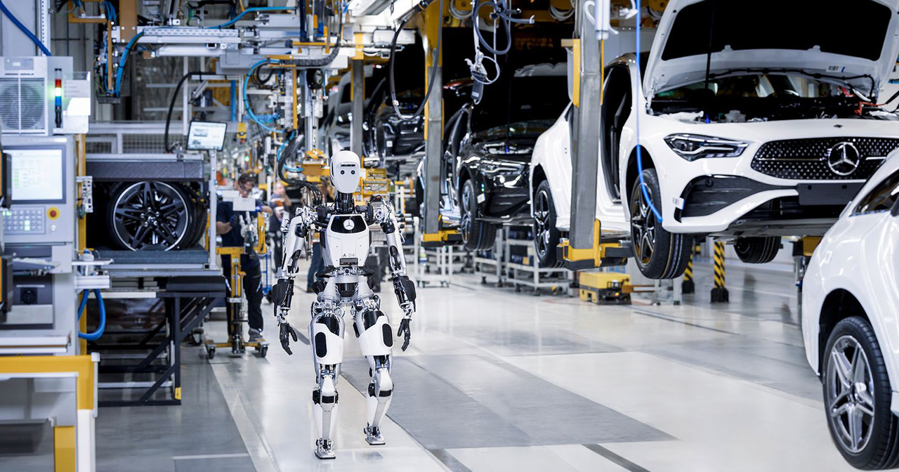 Робот Apollo на автоскладальному заводі Mercedes-Benz