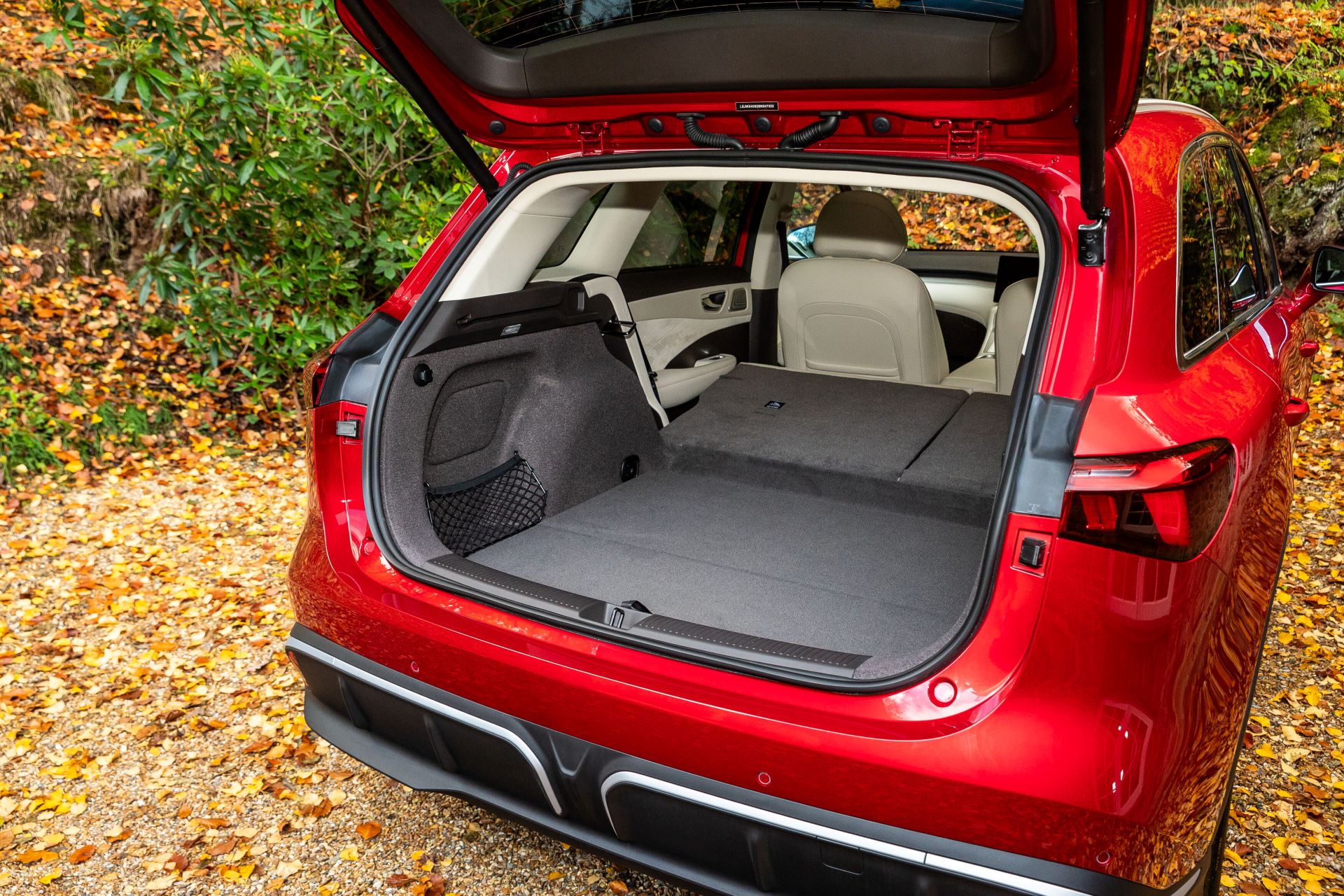 MG S6 EV exterior