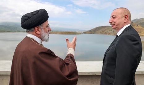 L'hélicoptère du président iranien s'écrase : aucune nouvelle d'Ebrahim Raisi et de ses compagnons depuis plus de sept heures-2