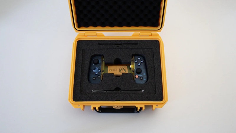 Backbone One Controller with Aluminum D-pad