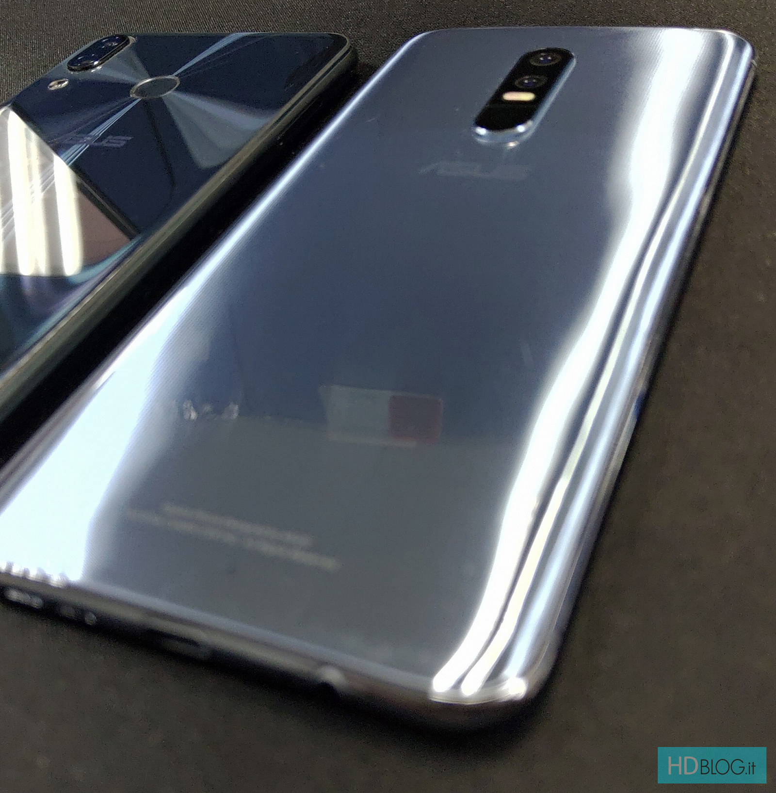 Asus ZenFone 6 2.jpg