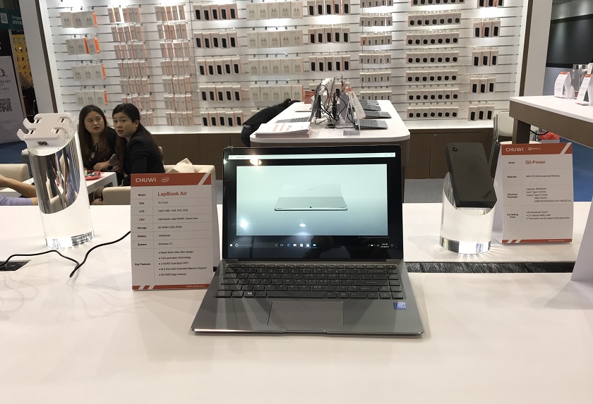 CHUWI представляет ряд новинок и ноутбук SurBook mini-3 CHUWI LapBook Air at Consumer Electronics.jpg