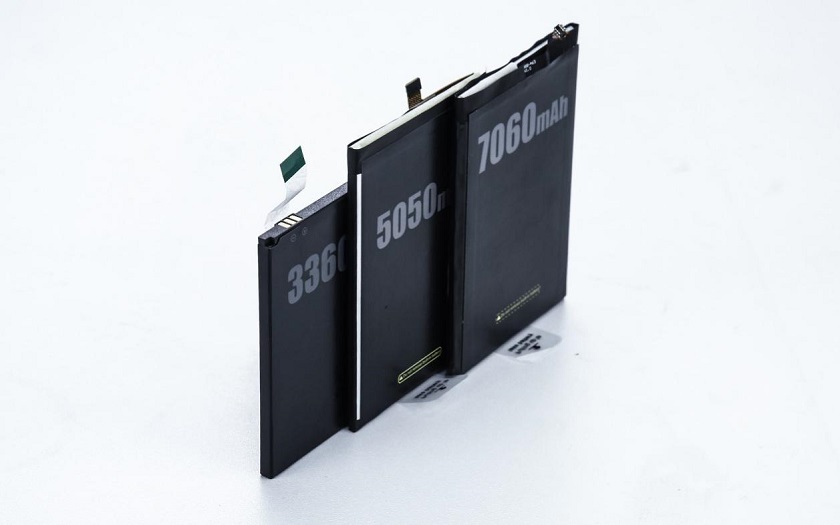 DOOGEE BL5000 BL7000 battery.jpg