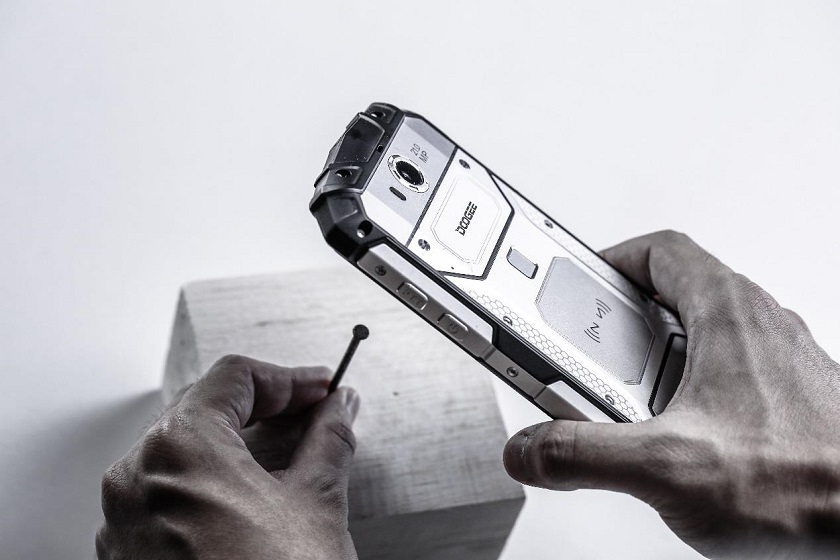 DOOGEE S60-.jpg