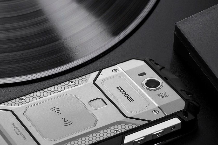 DOOGEE s60.jpg