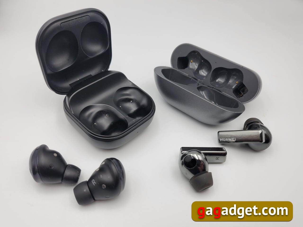 Samsung Galaxy Buds Pro vs Huawei FeeBuds Pro. Comparison of the best TWS earbuds of the year