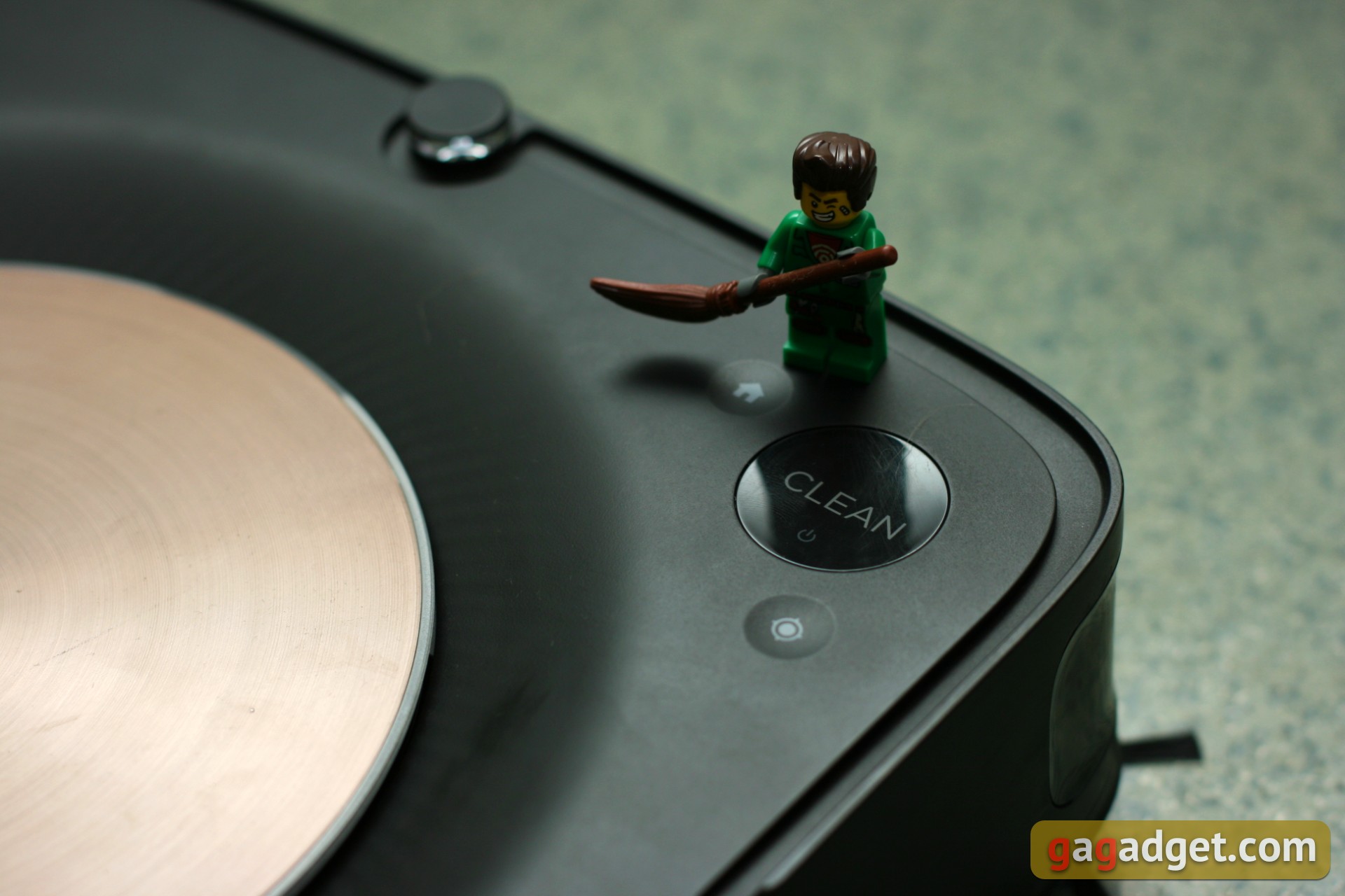 Огляд роботів-прибиральників iRobot Roomba s9+ та Braava jet m6: парне катання-22
