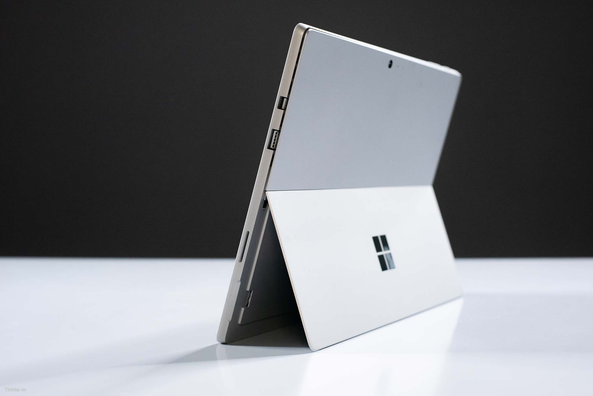 Microsoft-surface-pro-6-leak-vn-2.jpg