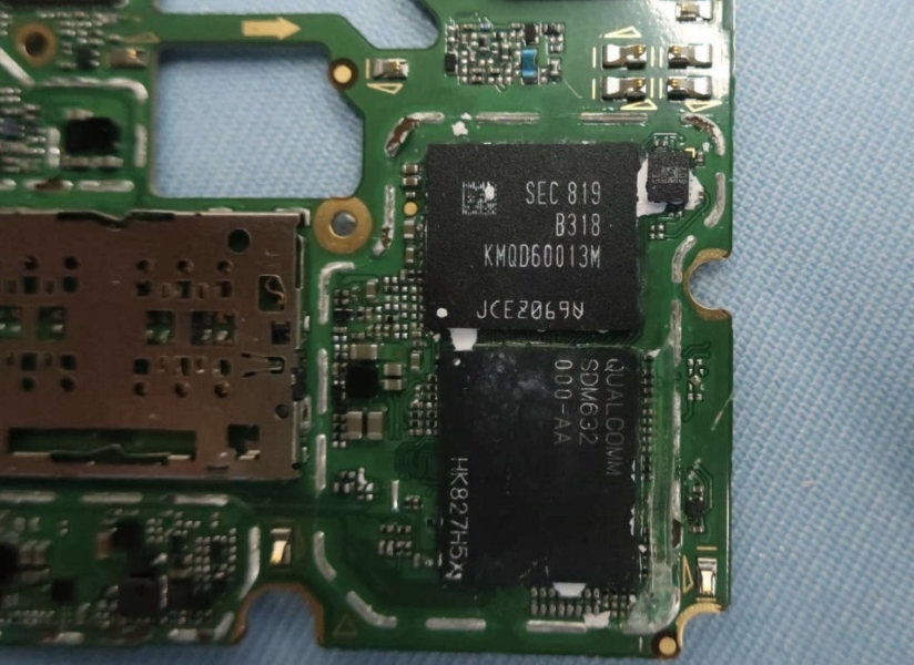 Moto-G7-Play-7.jpg