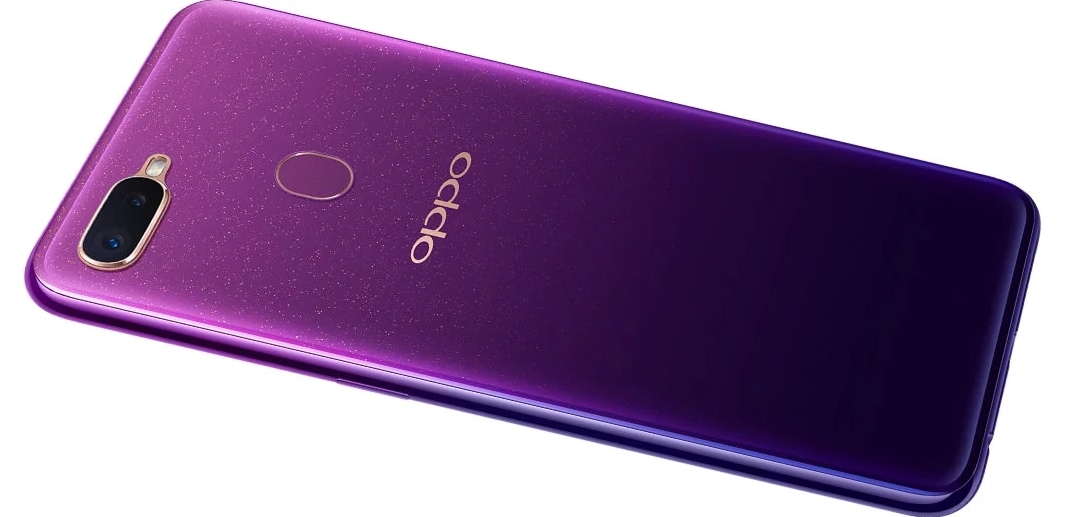 Oppo F9-1.jpg