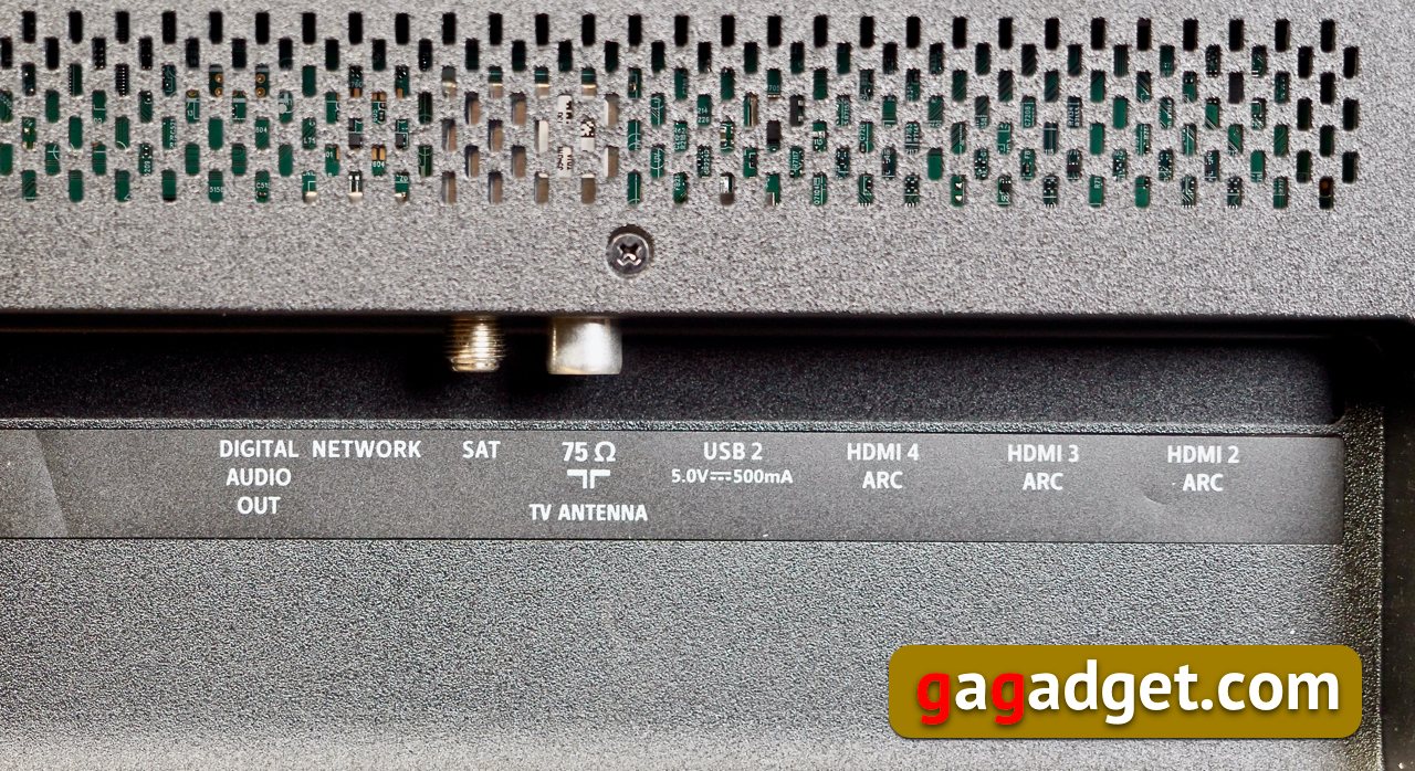 Для тех, кто хочет больше возможностей: обзор телевизора Philips 50PUS8545 с Ambilight-26