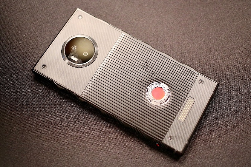 RED Hydrogen One3.jpg