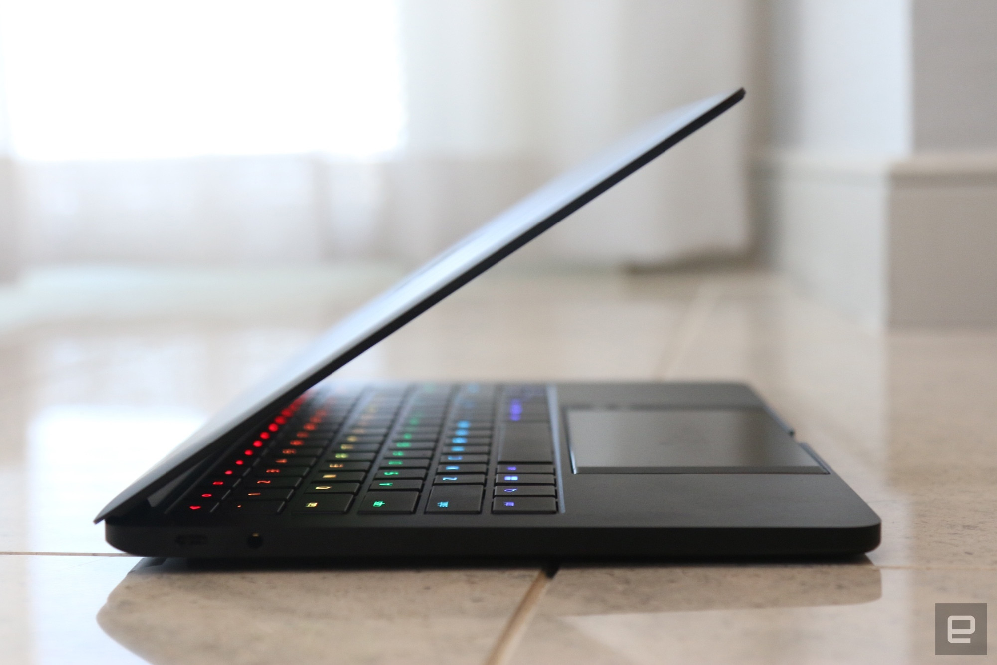 Razer-Project-Linda-engadget-6.jpg