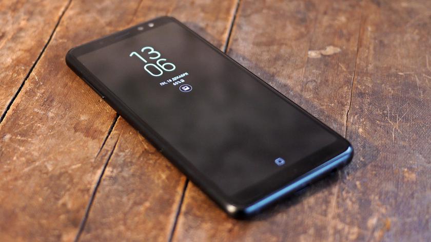 Samsung Galaxy S10.jpg