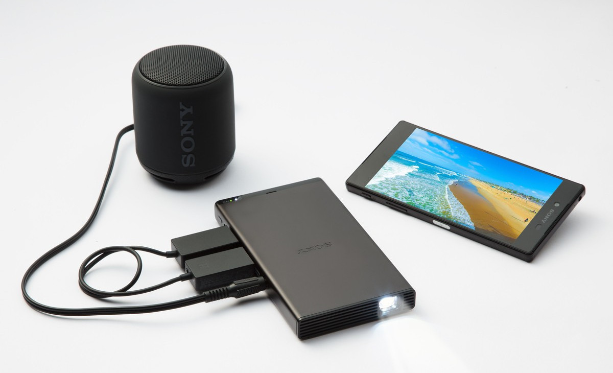 Sony-MP-CD1-Mobile-Projector-4.jpg