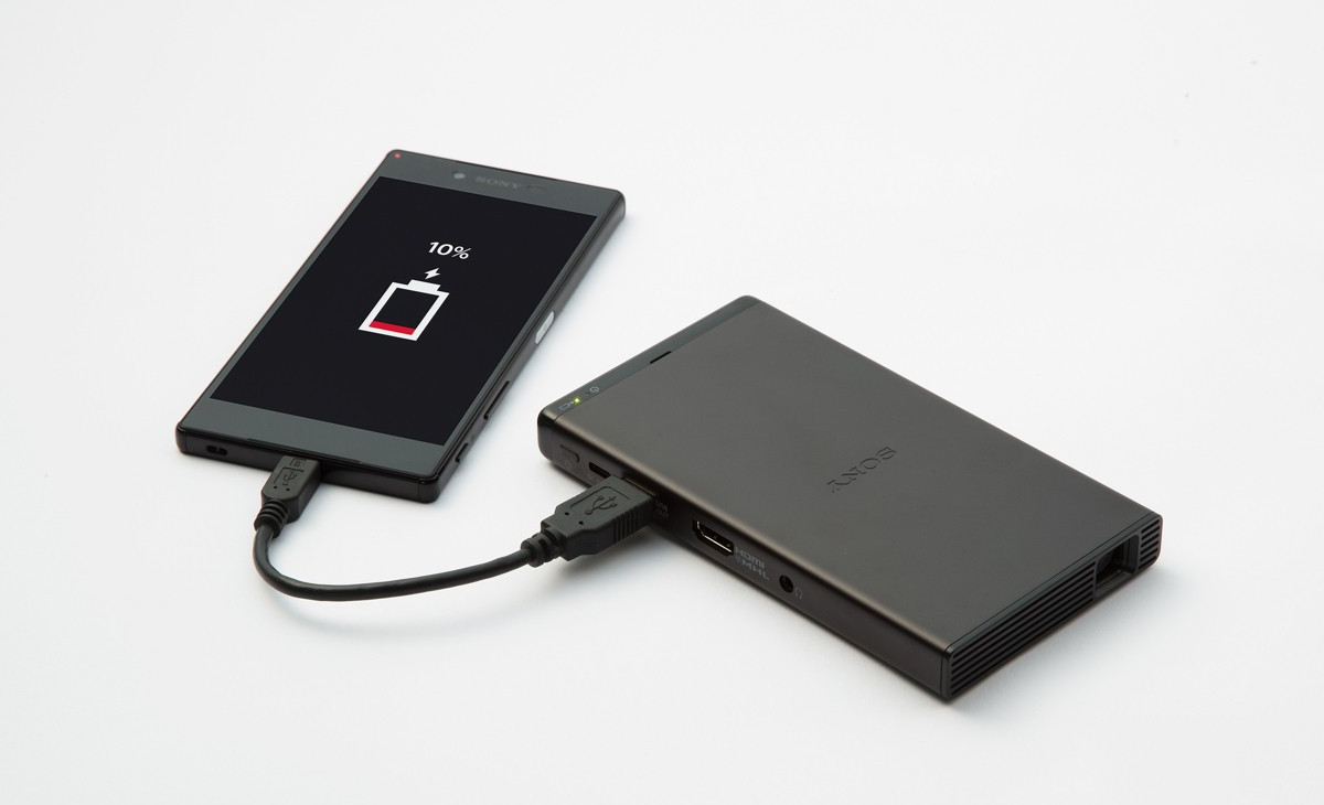 Sony-MP-CD1-Mobile-Projector-5.jpg