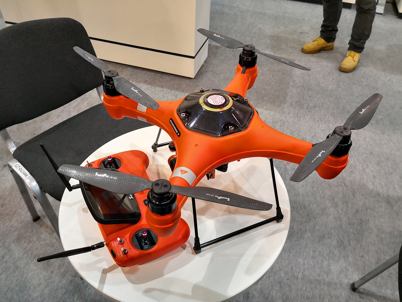 Splash_Drone_3_00.jpg