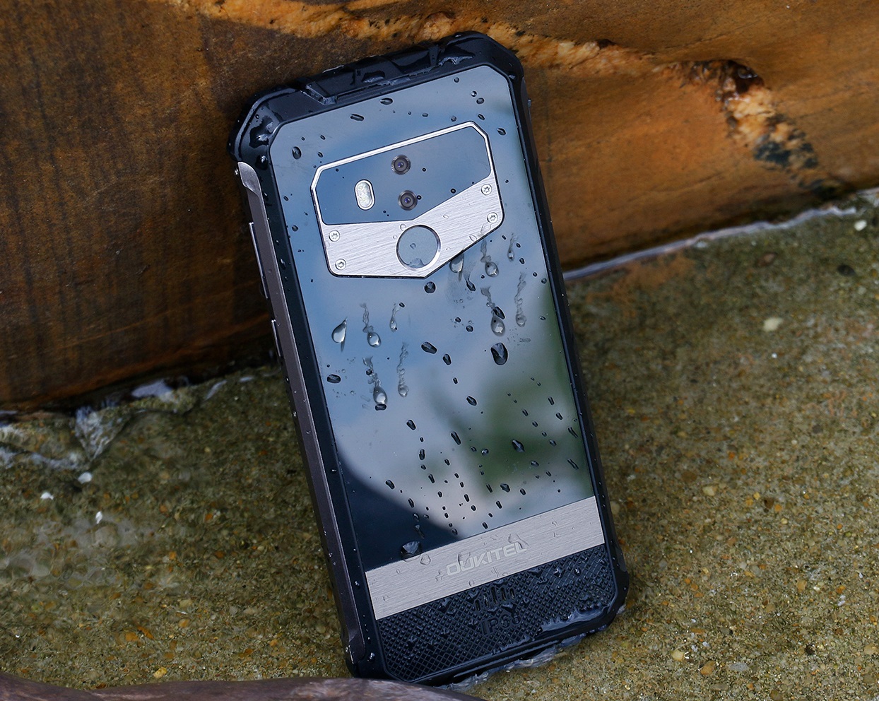 OUKITEL готовит к выходу защищенный смартфон WP1 с поддержкой беспроводной зарядки-2 TIM图片20181008181644.jpg
