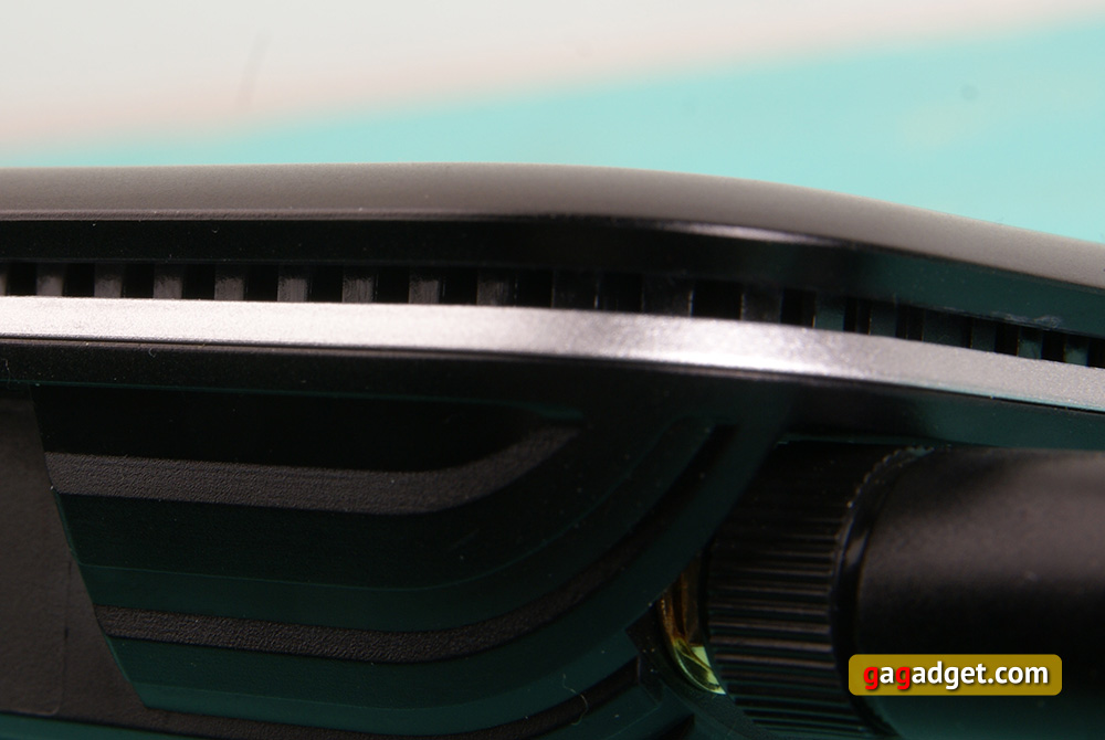 TP-Link-Archer-C3150-vent-holes.jpg