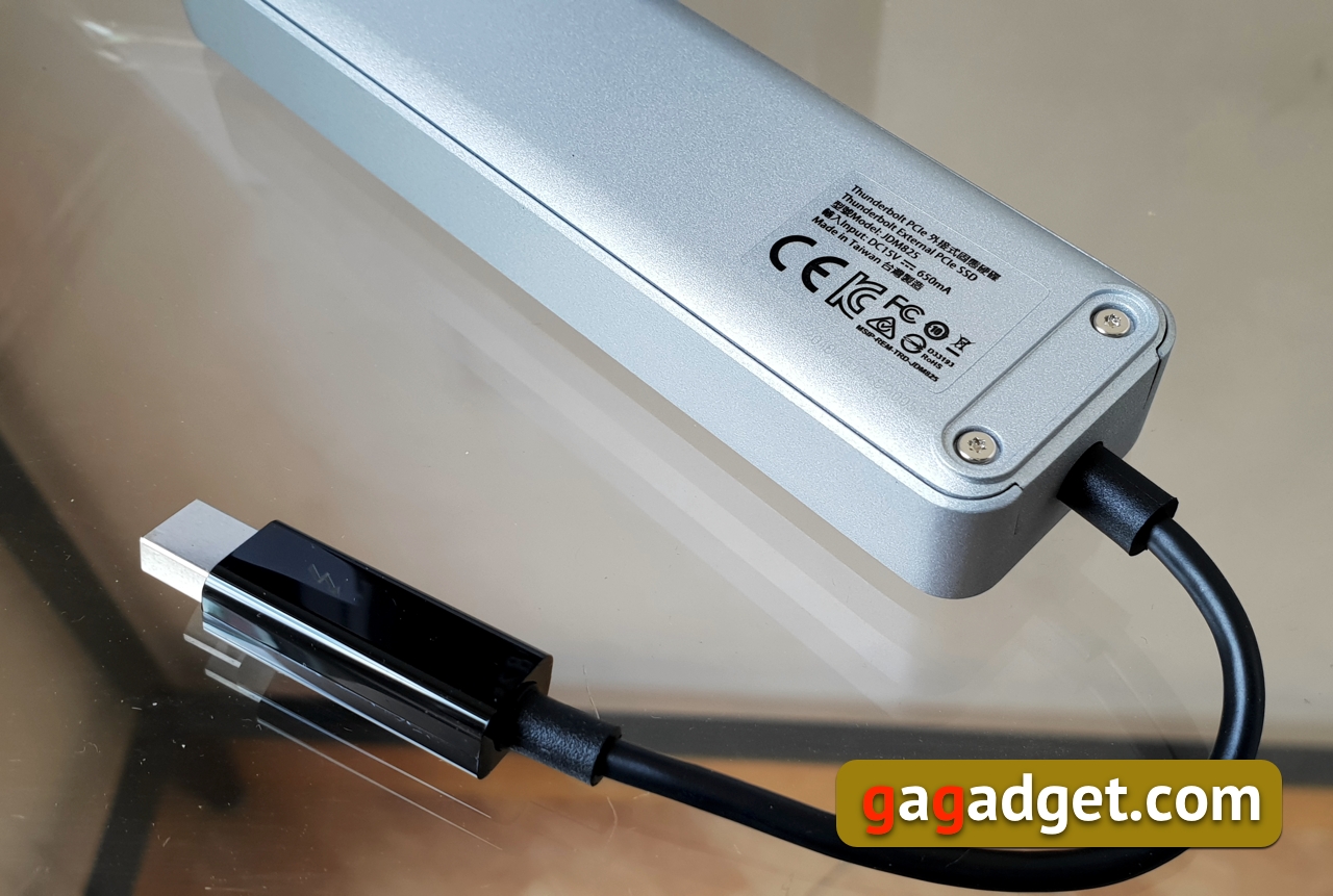 Transcend_JetDrive825_04.jpg