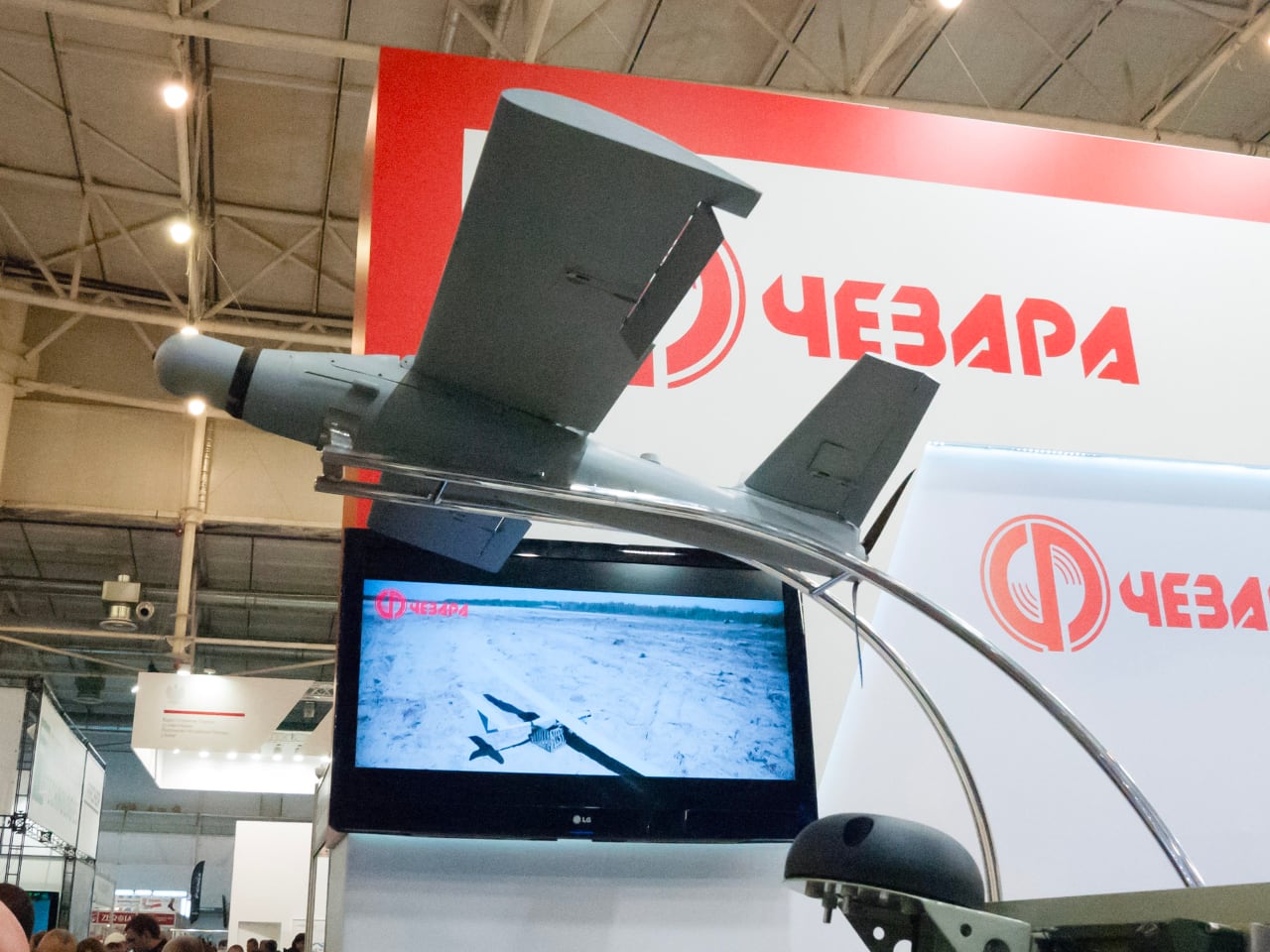 Українська армія почала використовувати польські дрони-камікадзе Warmate: розповідаємо про можливості цих боєприпасів, що баражують-5