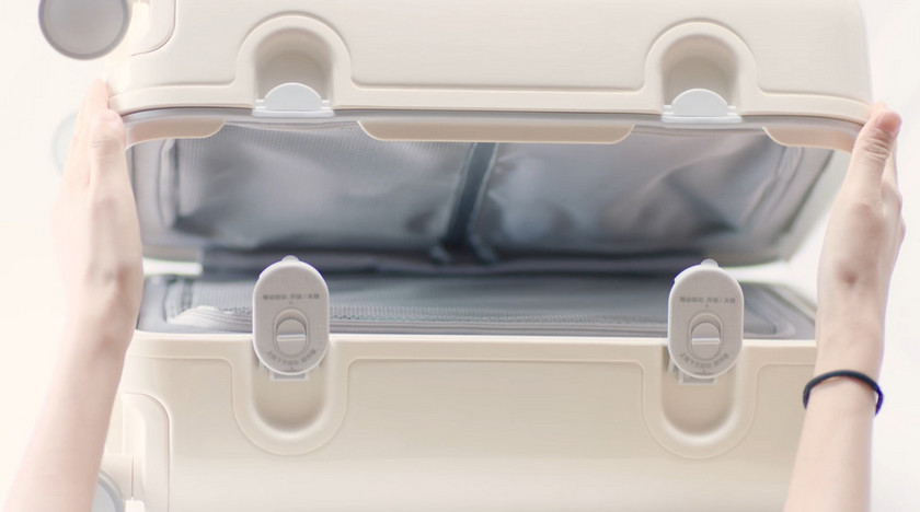 Xiaomi-Mi-Bunny-Trolley-Case-1.jpg