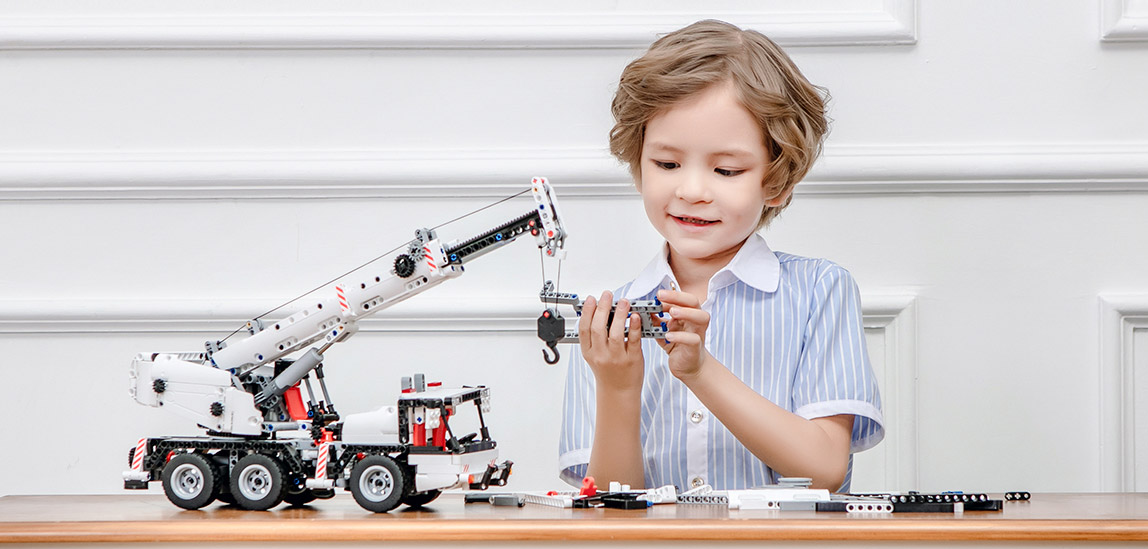 Xiaomi-Mitu-Building-Blocks-Mobile-Crane-2_cr.jpg