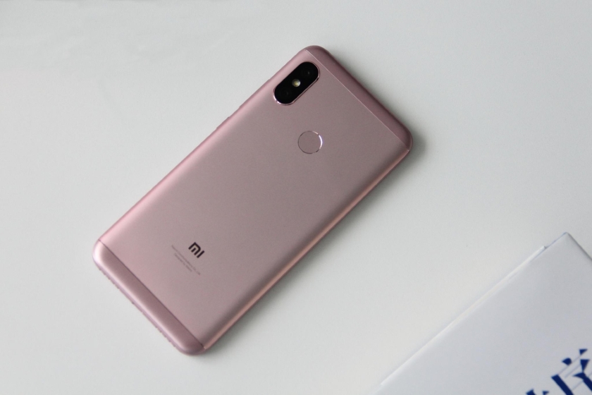 Xiaomi-Redmi-6-Pro-2.jpg