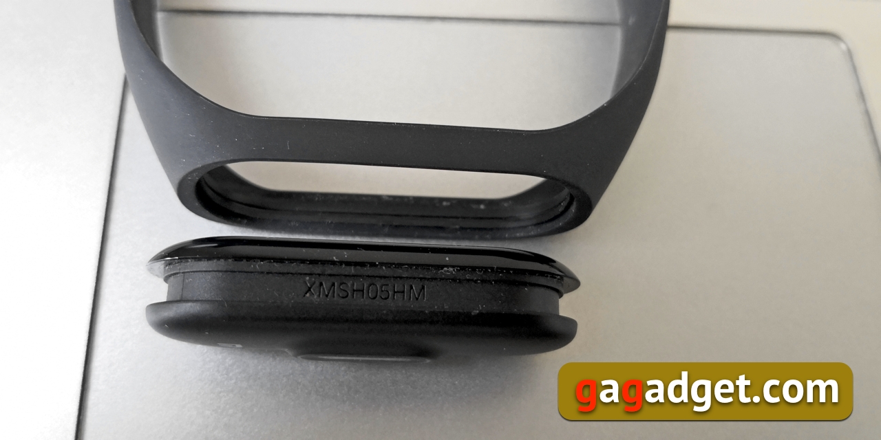 Xiaomi_Mi_Band_3_09.jpg