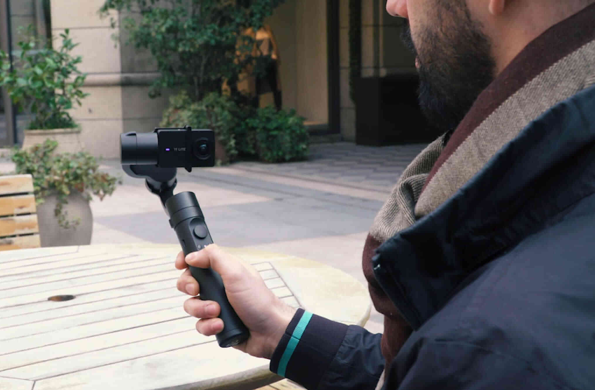 YI-Action-Gimbal-1.jpg