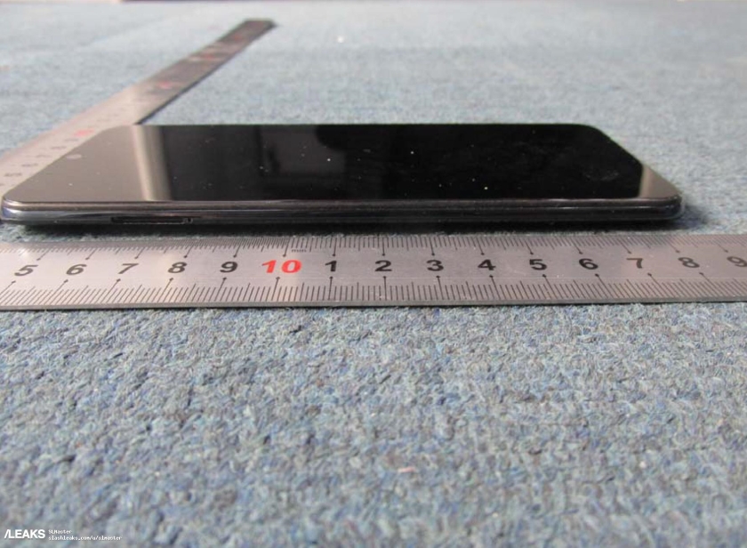 ZTE-Blade-V10-in-FCC-1.jpg