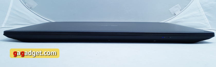 acer-aspire-v17-nitro-black-edition-09.jpg