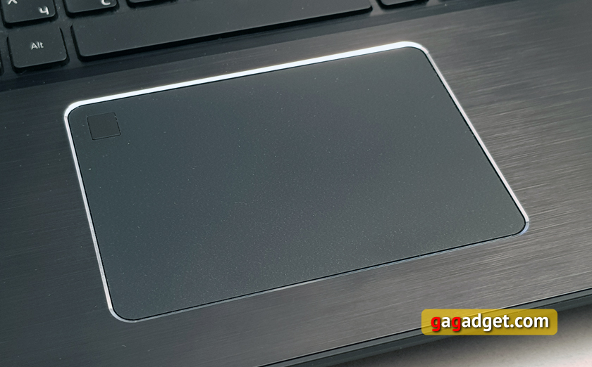 acer-aspire-v17-nitro-black-edition-18.jpg