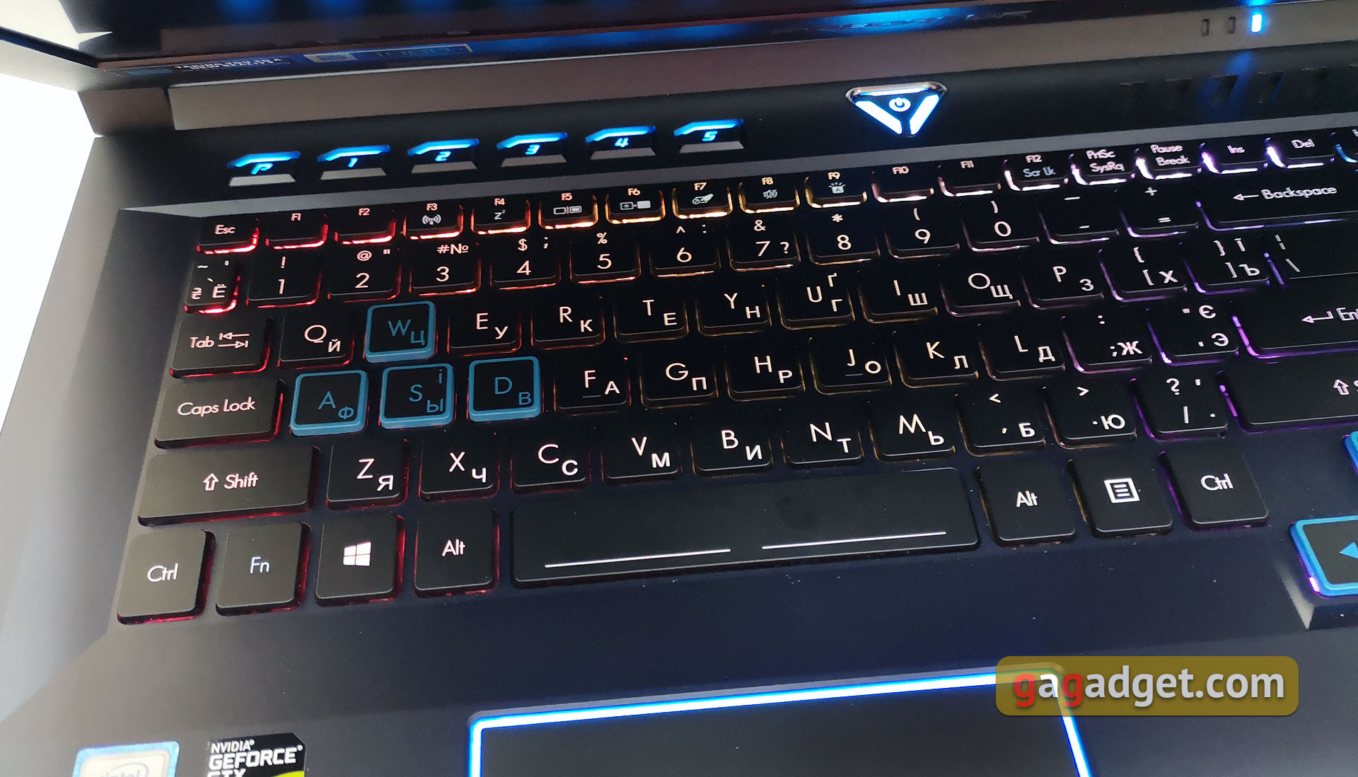 acer-predator-helios-500-17.jpg