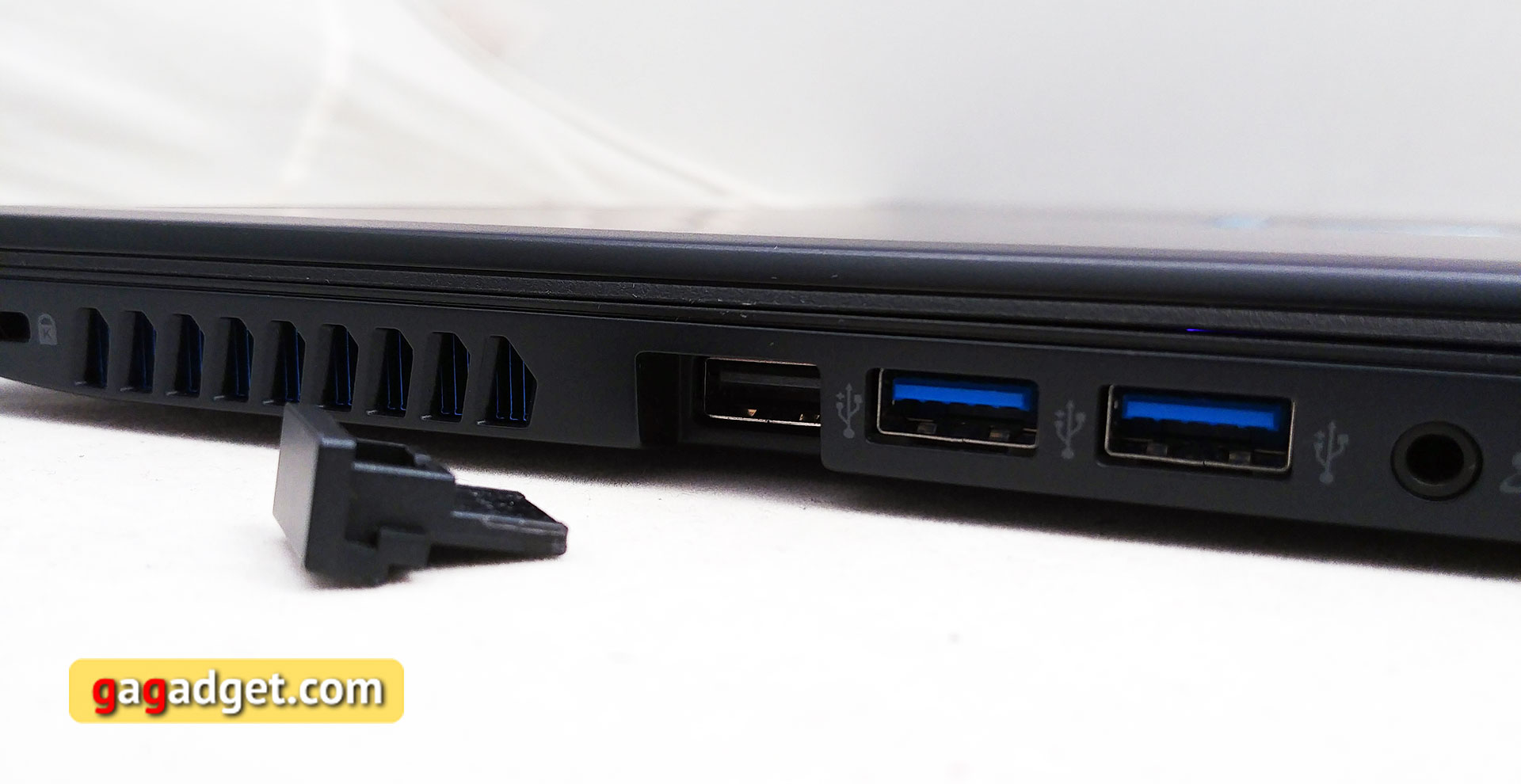 acer-predator-triton-700-12.jpg
