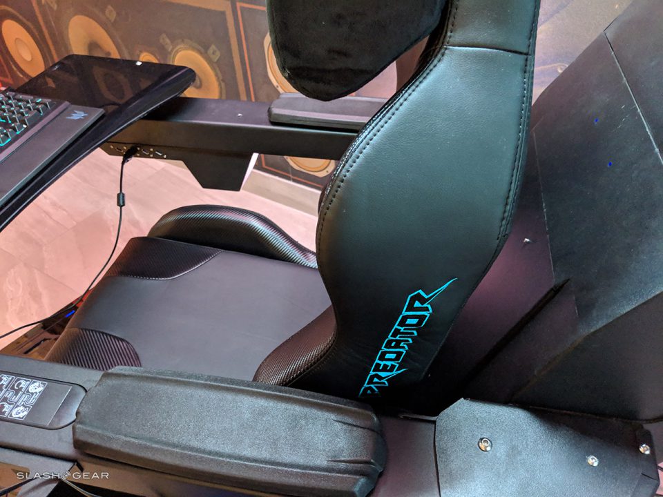 acer_predator_thronos_photos_ces2019_slashgear_13-960x720.jpg