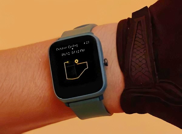 Amazfit Bip U Pro: лучшие умные часы до 2000 гривен-2