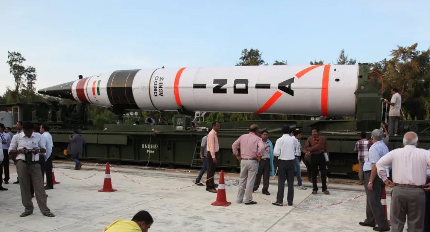 Индийская баллистическая ракета Agni-V (Agni-5)