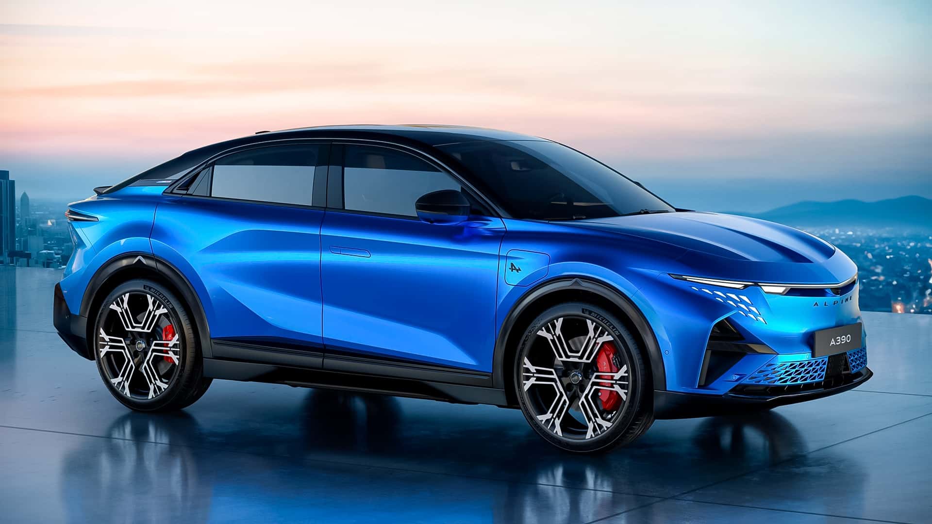 Alpine A390 front view