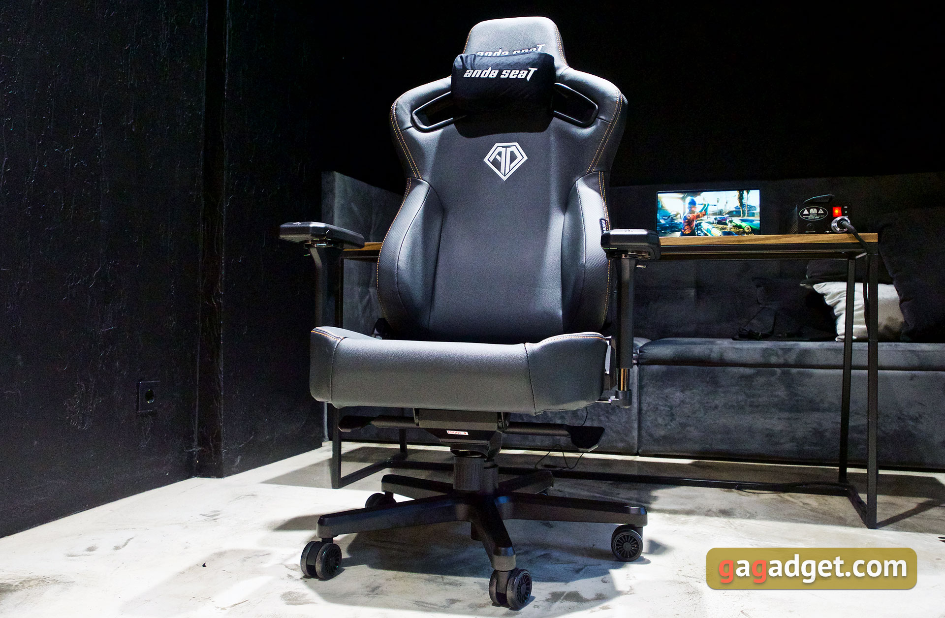 Trône pour le jeu : un examen du Anda Seat Kaiser 3 XL-66