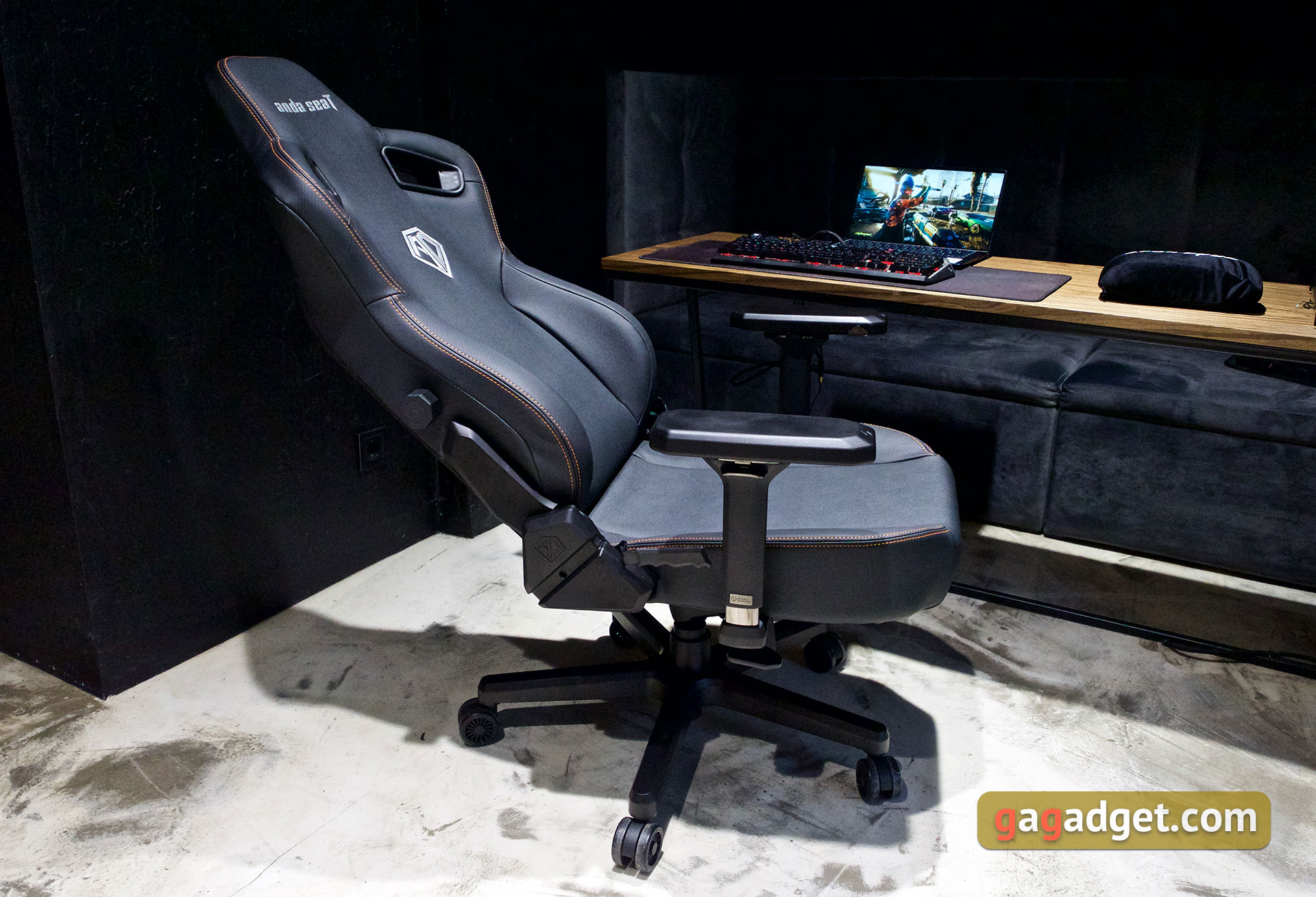 Trône pour le jeu : un examen du Anda Seat Kaiser 3 XL-3