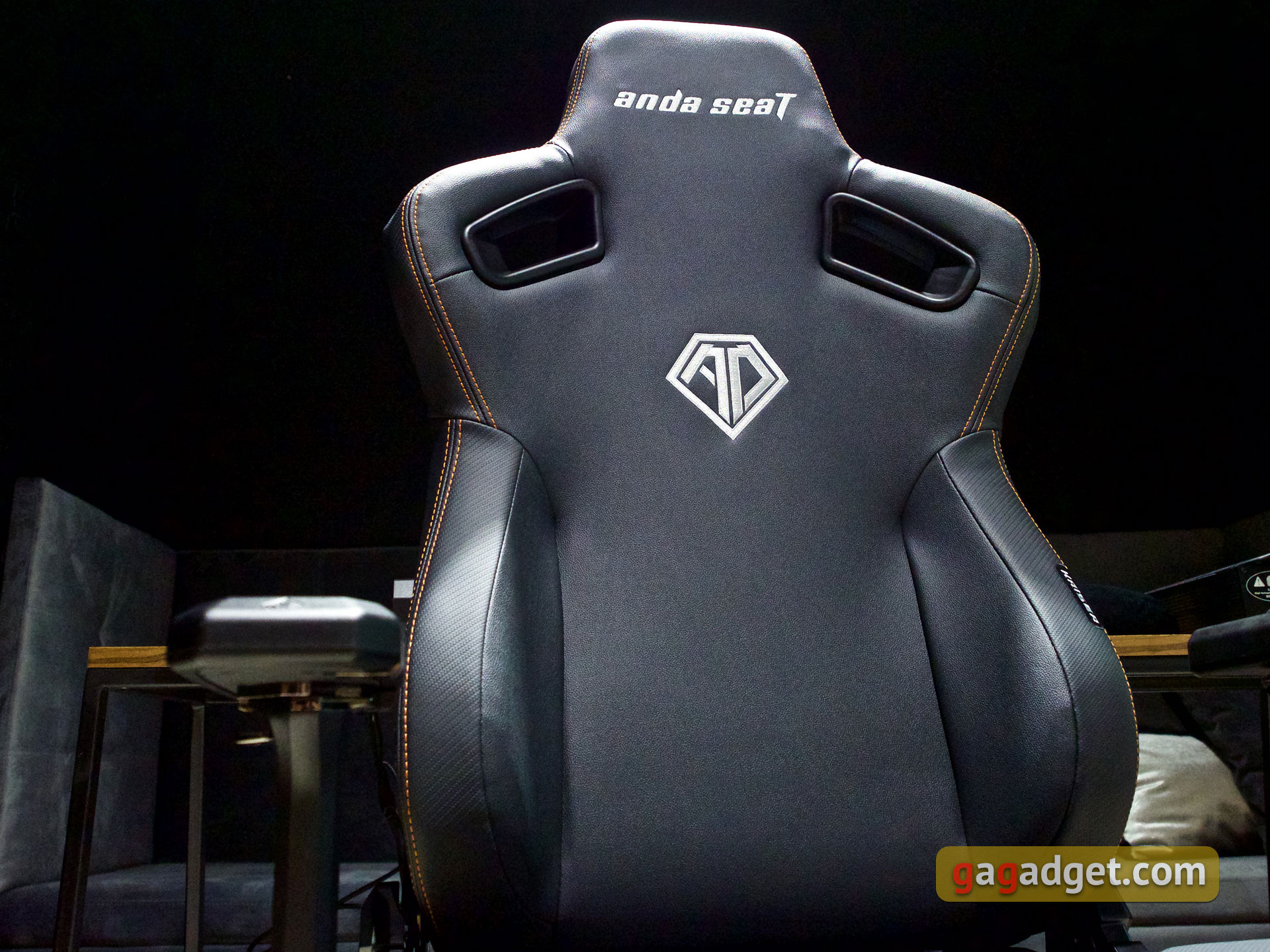 Trône pour le jeu : un examen du Anda Seat Kaiser 3 XL-7
