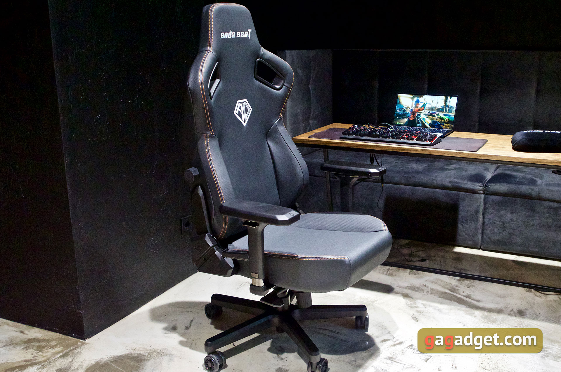 Trône pour le jeu : un examen du Anda Seat Kaiser 3 XL-20