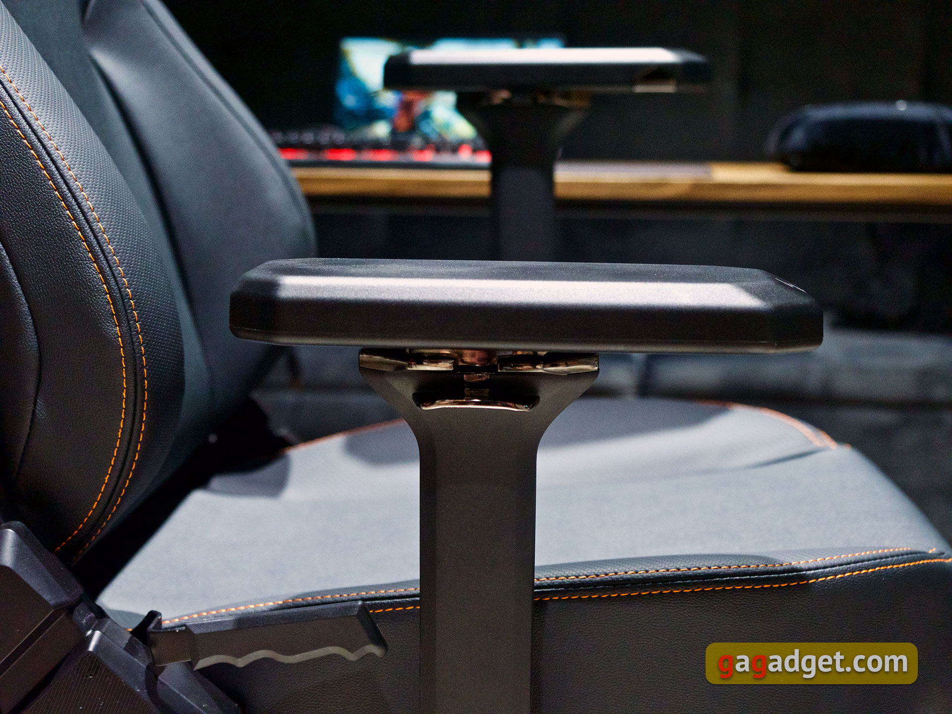 Trône pour le jeu : un examen du Anda Seat Kaiser 3 XL-35