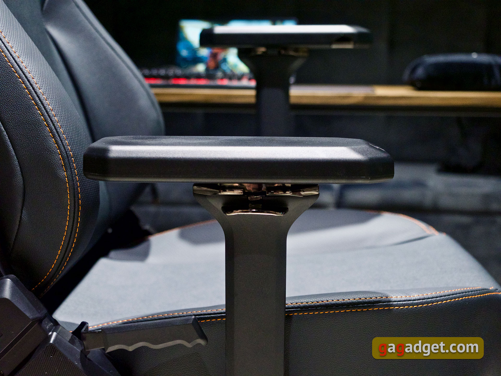 Trône pour le jeu : un examen du Anda Seat Kaiser 3 XL-36