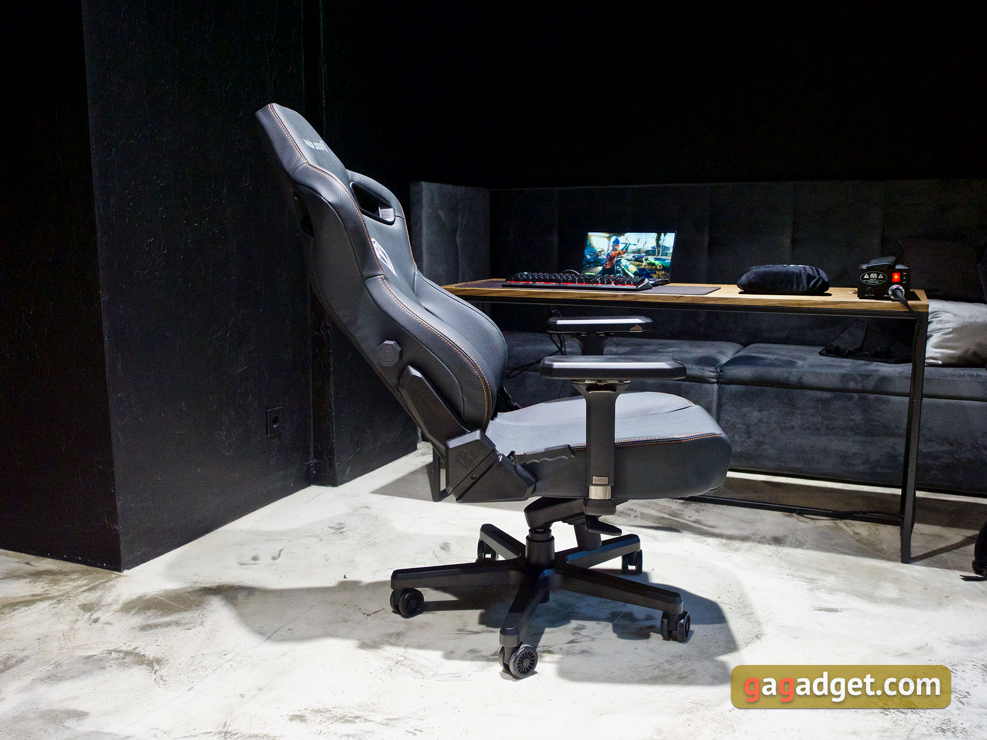 Trône pour le jeu : un examen du Anda Seat Kaiser 3 XL-55