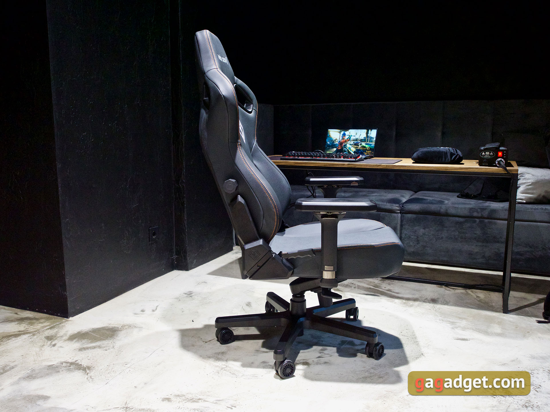 Trône pour le jeu : un examen du Anda Seat Kaiser 3 XL-56