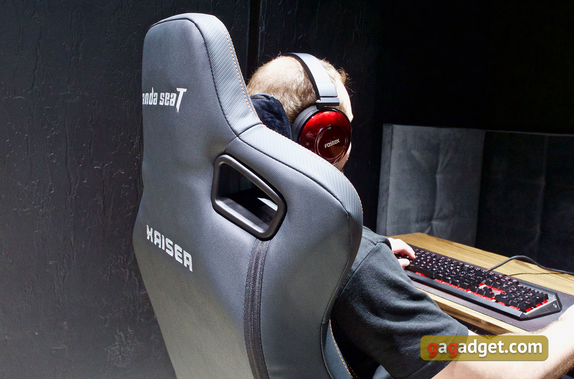 Trône pour le jeu : un examen du Anda Seat Kaiser 3 XL-67